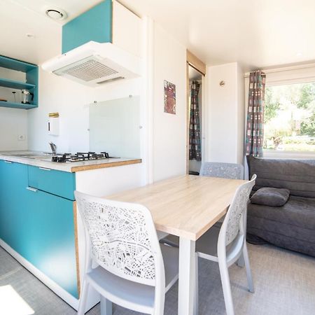 Camping Du Sevron Saint-Etienne-du-Bois  Eksteriør billede