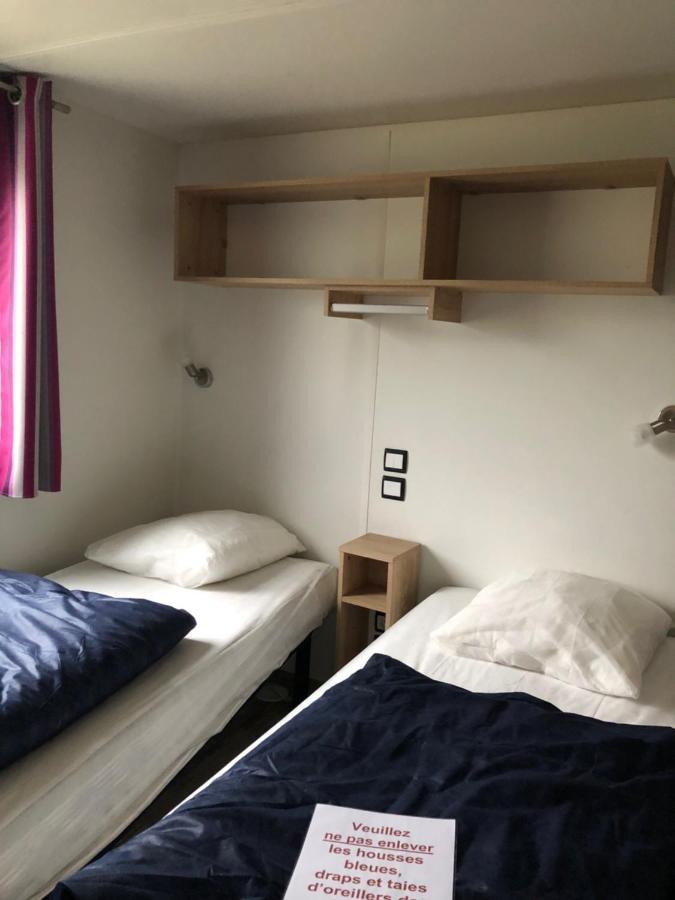 Camping Du Sevron Saint-Etienne-du-Bois  Eksteriør billede