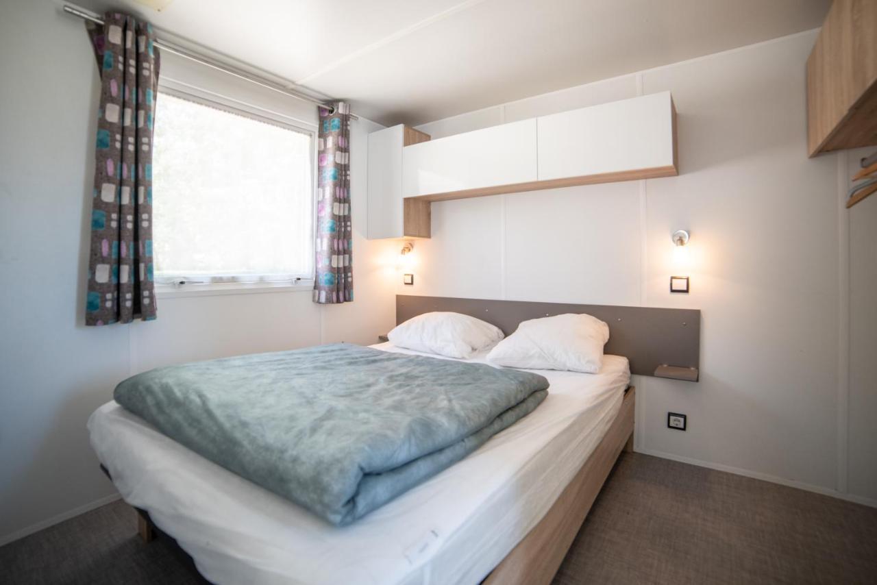 Camping Du Sevron Saint-Etienne-du-Bois  Eksteriør billede