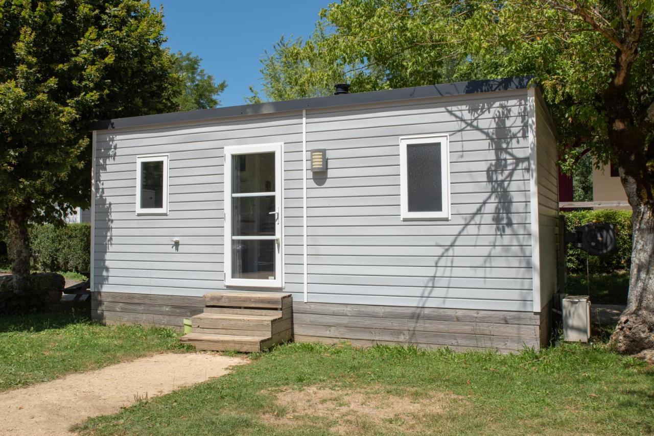 Camping Du Sevron Saint-Etienne-du-Bois  Eksteriør billede