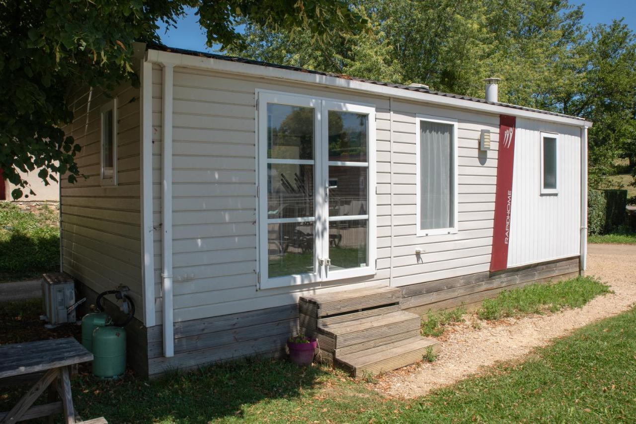 Camping Du Sevron Saint-Etienne-du-Bois  Eksteriør billede