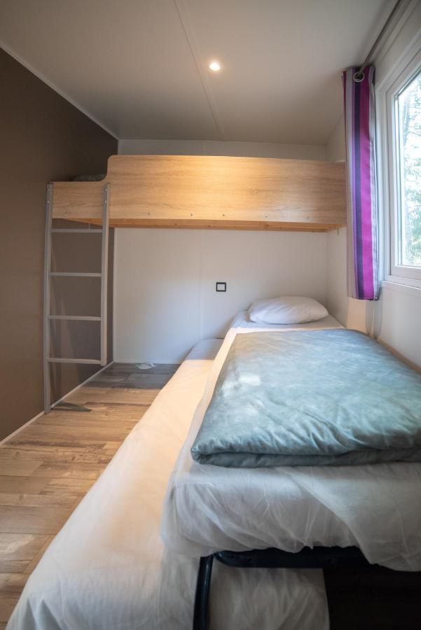 Camping Du Sevron Saint-Etienne-du-Bois  Eksteriør billede