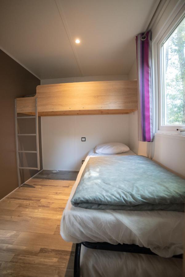 Camping Du Sevron Saint-Etienne-du-Bois  Eksteriør billede